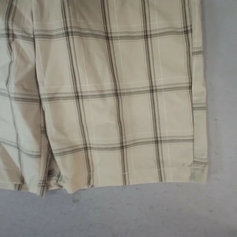 Burnside shorts youth boys size 18 tan beige plaid lightweight cotton NEW